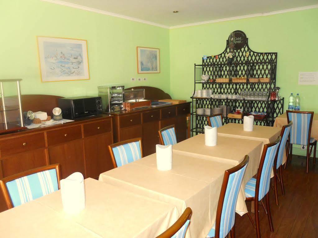 Alexandra Roquebrune-Cap-Martin